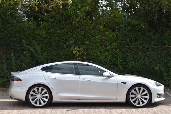 Tesla Model S - Afbeelding 5 van 30