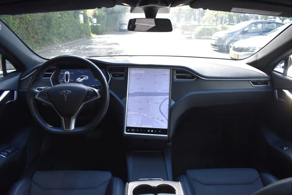 Tesla Model S - Afbeelding 14 van 30