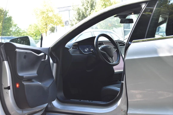 Tesla Model S - Afbeelding 16 van 30