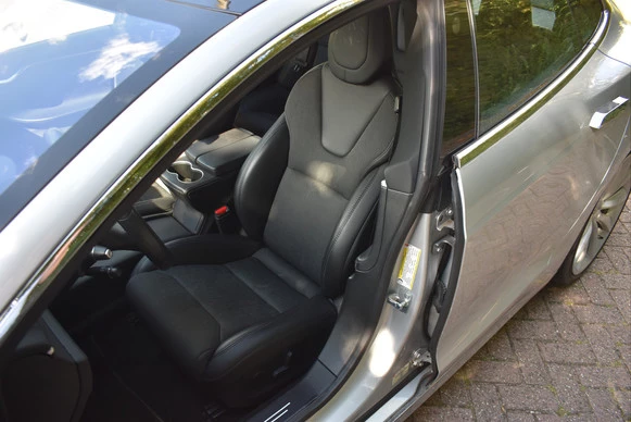 Tesla Model S - Afbeelding 17 van 30