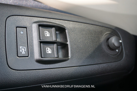 Opel Movano - Afbeelding 18 van 18