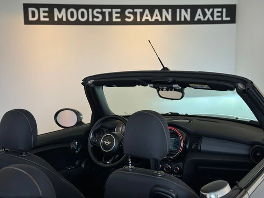 MINI Cooper Cabrio - Afbeelding 17 van 30