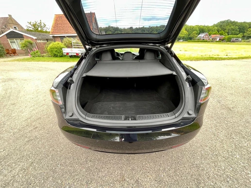 Tesla Model S - Afbeelding 28 van 30