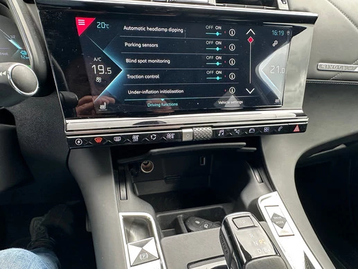 DS DS 7 - Afbeelding 28 van 30