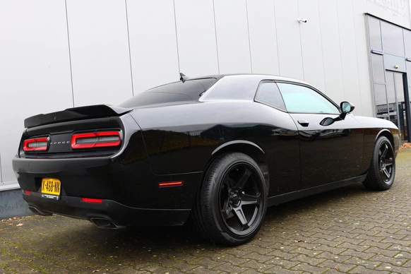 Dodge Challenger - Afbeelding 7 van 25