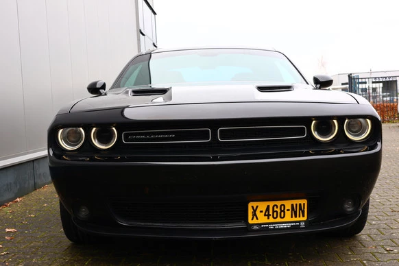 Dodge Challenger - Afbeelding 12 van 25