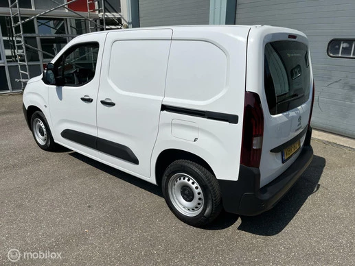 Peugeot Partner - Afbeelding 2 van 29