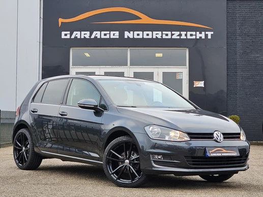 Volkswagen Golf - Afbeelding 1 van 30