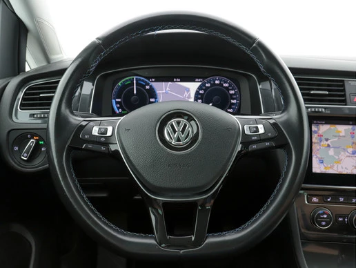 Volkswagen e-Golf - Afbeelding 16 van 30