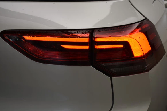 Volkswagen Golf - Afbeelding 8 van 30