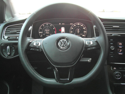 Volkswagen Golf - Afbeelding 17 van 28