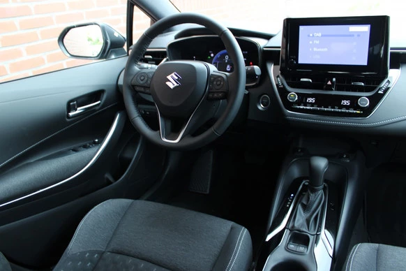Suzuki Swace - Afbeelding 2 van 30