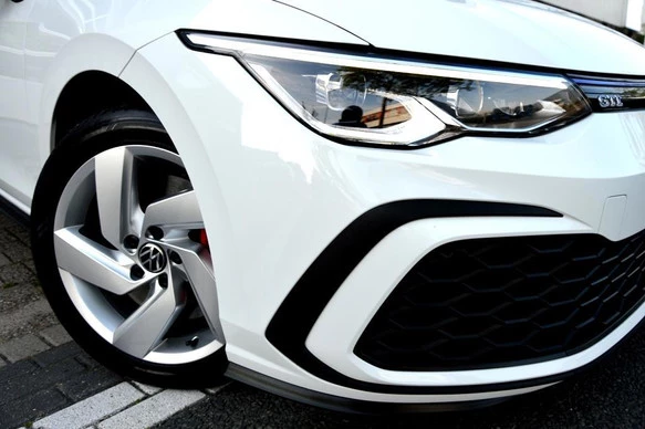 Volkswagen Golf - Afbeelding 16 van 30