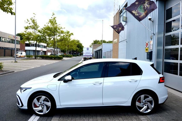 Volkswagen Golf - Afbeelding 21 van 30