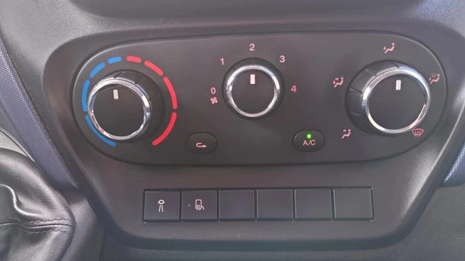 Iveco Daily - Afbeelding 15 van 17