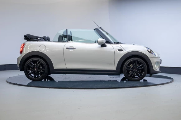 MINI Cooper Cabrio - Afbeelding 25 van 29