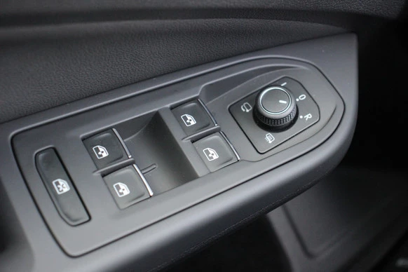 Volkswagen Golf - Afbeelding 23 van 30