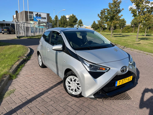 Toyota Aygo - Afbeelding 2 van 24