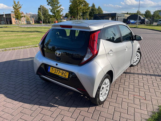 Toyota Aygo - Afbeelding 3 van 24