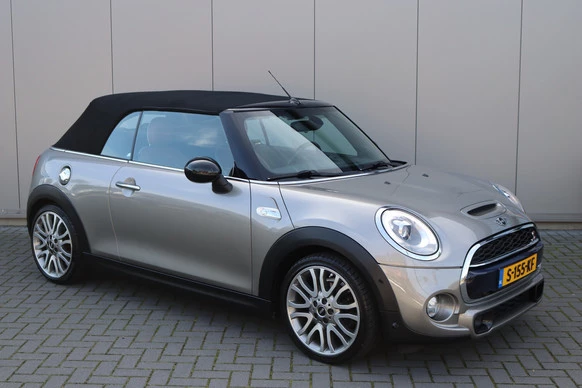 MINI Cooper S Cabrio - Afbeelding 4 van 30