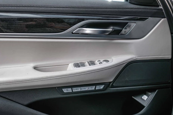 BMW 7 Serie - Afbeelding 27 van 30