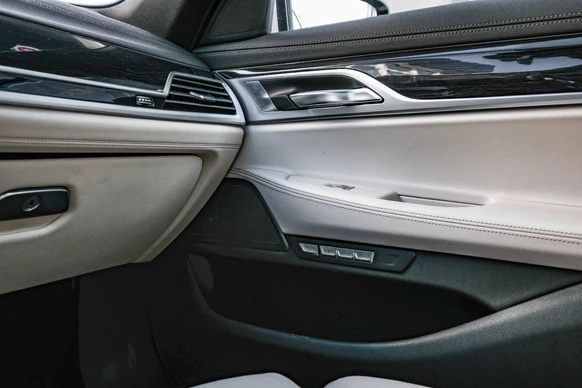 BMW 7 Serie - Afbeelding 28 van 30