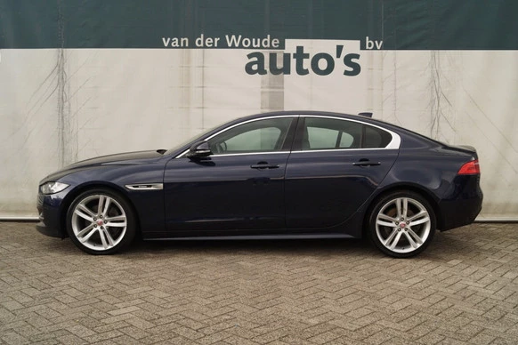 Jaguar XE - Afbeelding 1 van 16