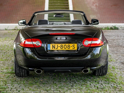 Jaguar XK - Afbeelding 28 van 30