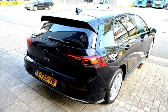 Volkswagen Golf - Afbeelding 18 van 30