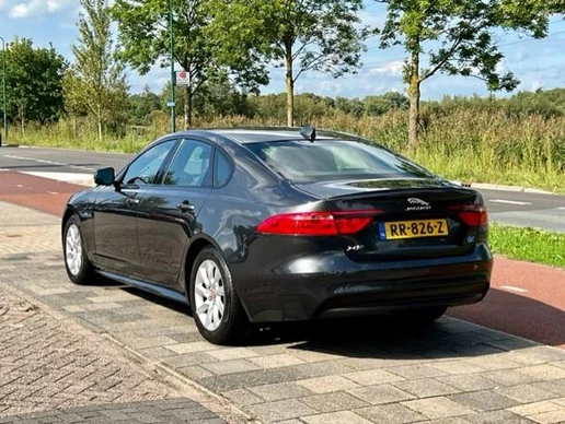 Jaguar XF - Afbeelding 2 van 17