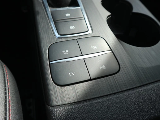 Ford Kuga - Afbeelding 27 van 30