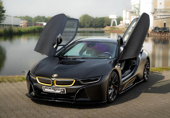 BMW i8 - Afbeelding 1 van 30