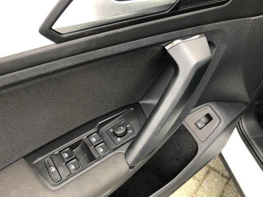 Volkswagen Tiguan - Afbeelding 28 van 29