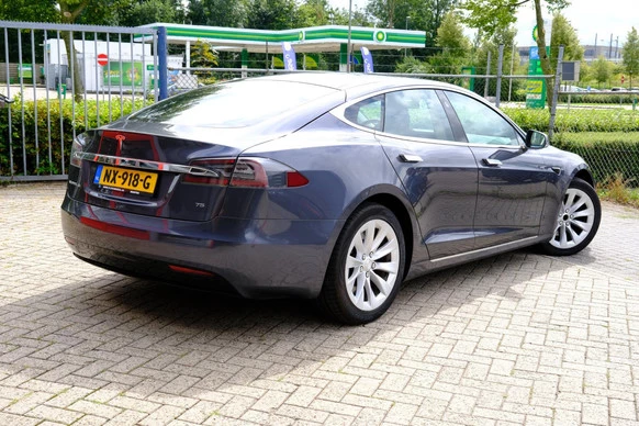 Tesla Model S - Afbeelding 3 van 30