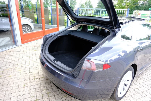 Tesla Model S - Afbeelding 9 van 30