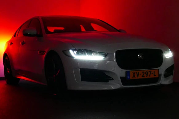 Jaguar XE - Afbeelding 3 van 30