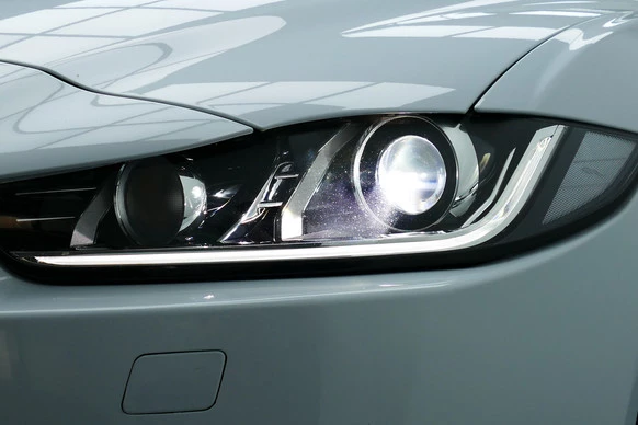 Jaguar XE - Afbeelding 18 van 30