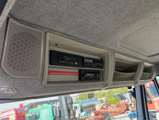 Iveco Stralis - Afbeelding 18 van 25