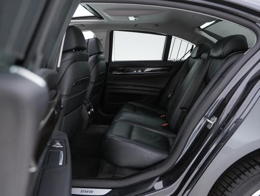 BMW 7 Serie - Afbeelding 9 van 30