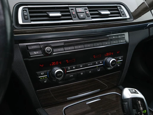 BMW 7 Serie - Afbeelding 13 van 30