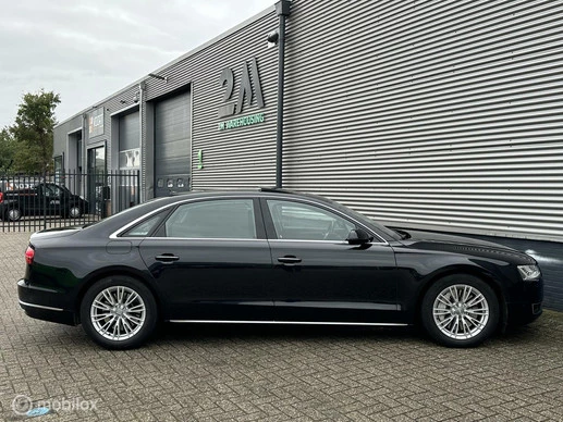 Audi A8 - Afbeelding 8 van 27