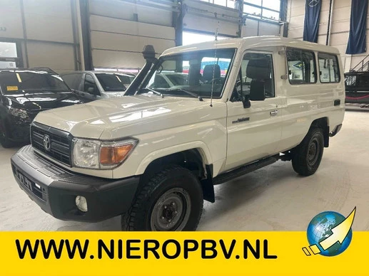 Toyota Land Cruiser - Afbeelding 1 van 15