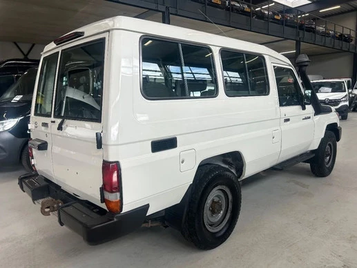 Toyota Land Cruiser - Afbeelding 5 van 15