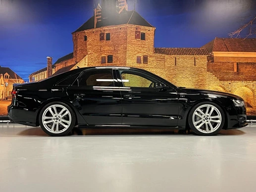 Audi S8 - Afbeelding 9 van 30