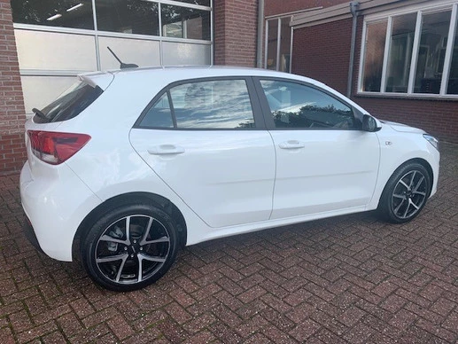 Kia Rio - Afbeelding 4 van 24