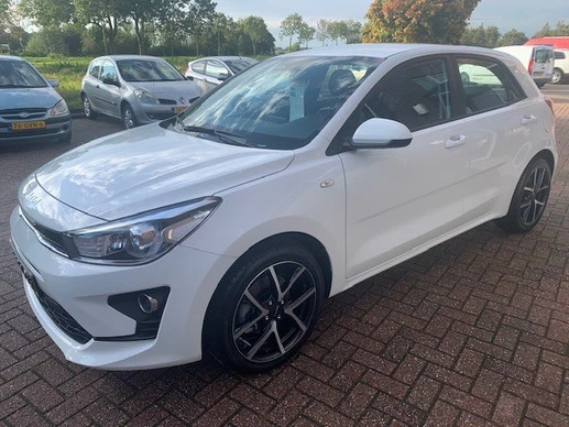 Kia Rio - Afbeelding 8 van 24