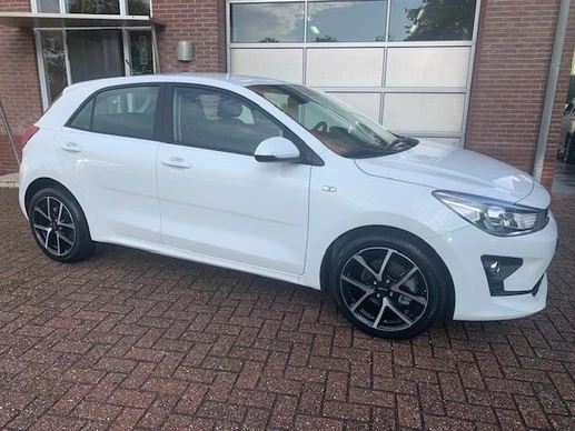 Kia Rio - Afbeelding 12 van 24