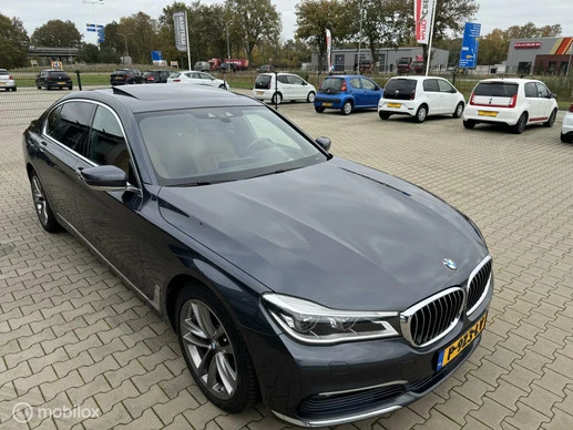 BMW 7 Serie - Afbeelding 2 van 30