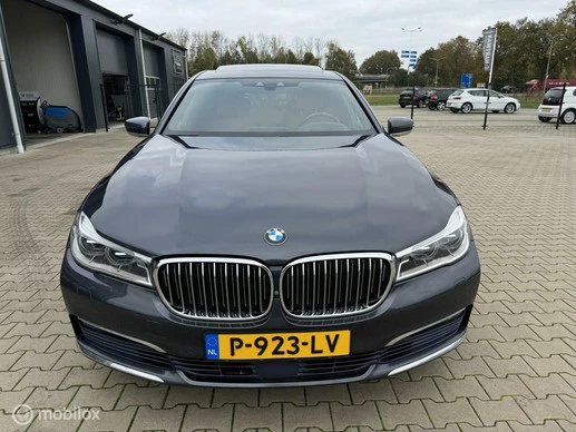 BMW 7 Serie - Afbeelding 4 van 30