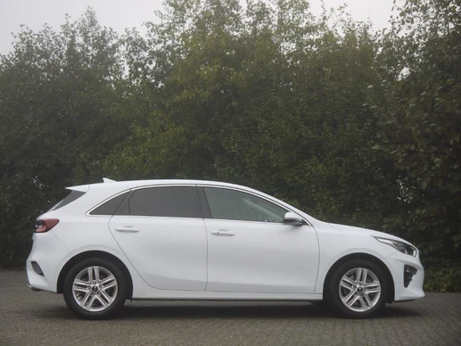 Kia Ceed - Afbeelding 3 van 30